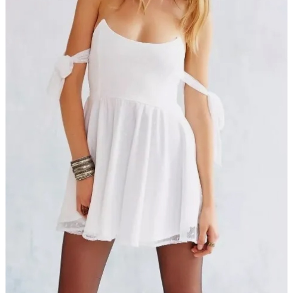 NWT For Love And Lemons Ivory Lace Bustier Off Shoulder Kiss Me Dress